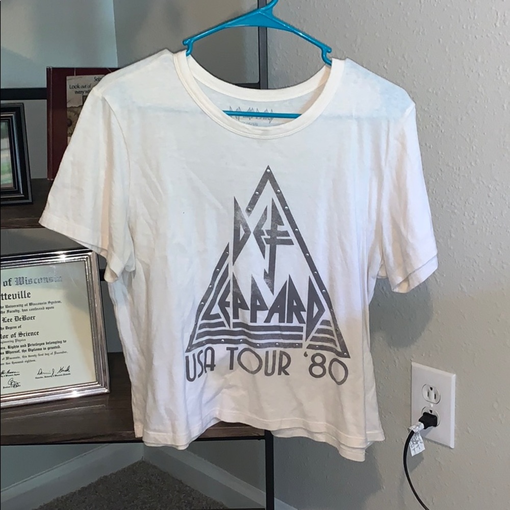 Crop top tee